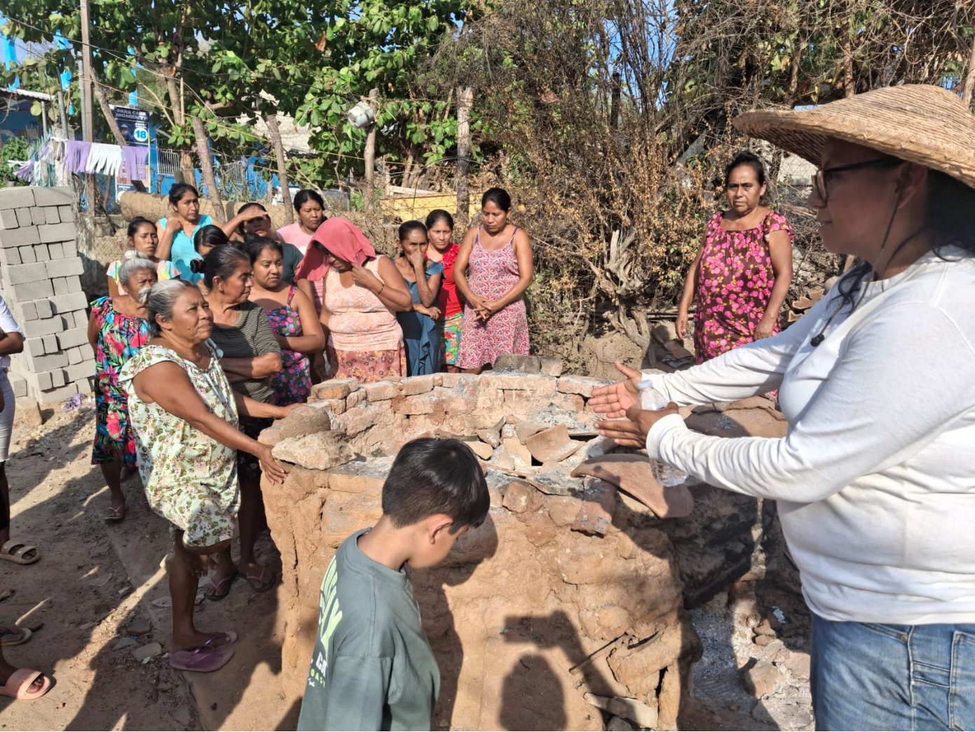 Reforzamiento de hornos · San Marcos, Guerrero